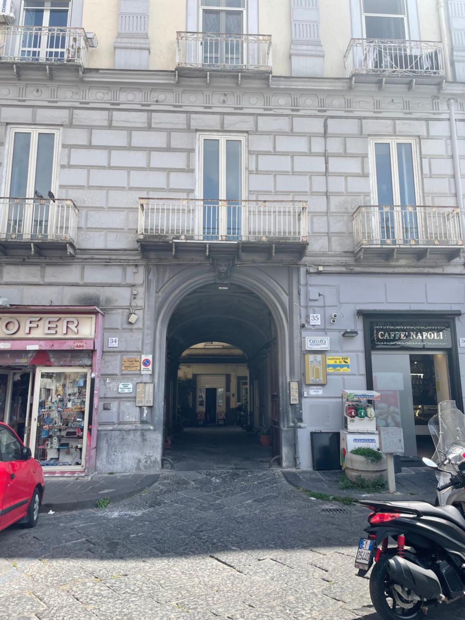 Holiday Home Napoli Station エクステリア 写真