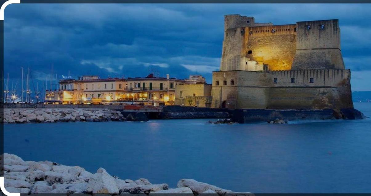Holiday Home Napoli Station エクステリア 写真